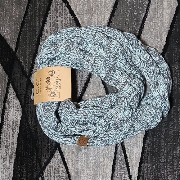 C.C EXCLUSIVE MINT KNIT INFINITY NECK-SCARF - Picture 8 of 8